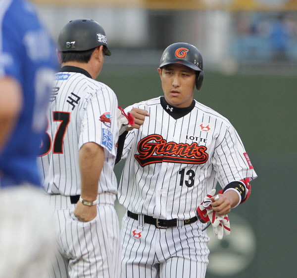 황재균선수의 적시타점장면